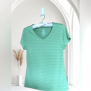 EUC Danskin Now Semi-fitted Short-sleeved Top, Mint Green, Size M (8-10)